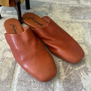 COPY - Free People Leather Reese Mules, Size 8.5 / European size 38